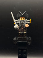 LEGO Minifigura Blackbeard - Pirates of the Caribbean — frente