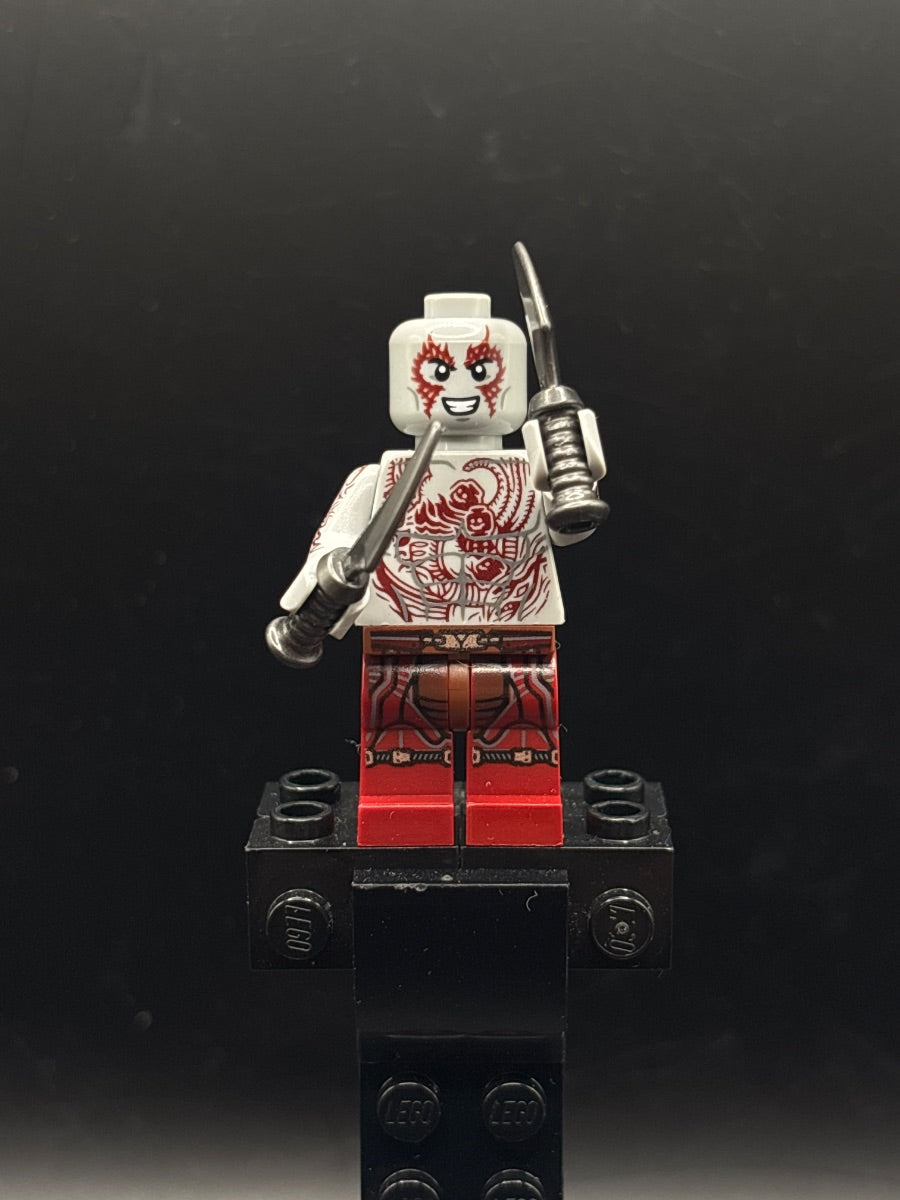 LEGO Minifigura Drax - Dark Red Tattoos - Marvel — frente