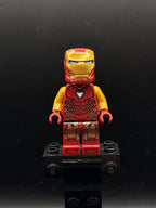 LEGO Minifigura Iron Man Mark 85 Armor Small Helmet Visor - Marvel — frente
