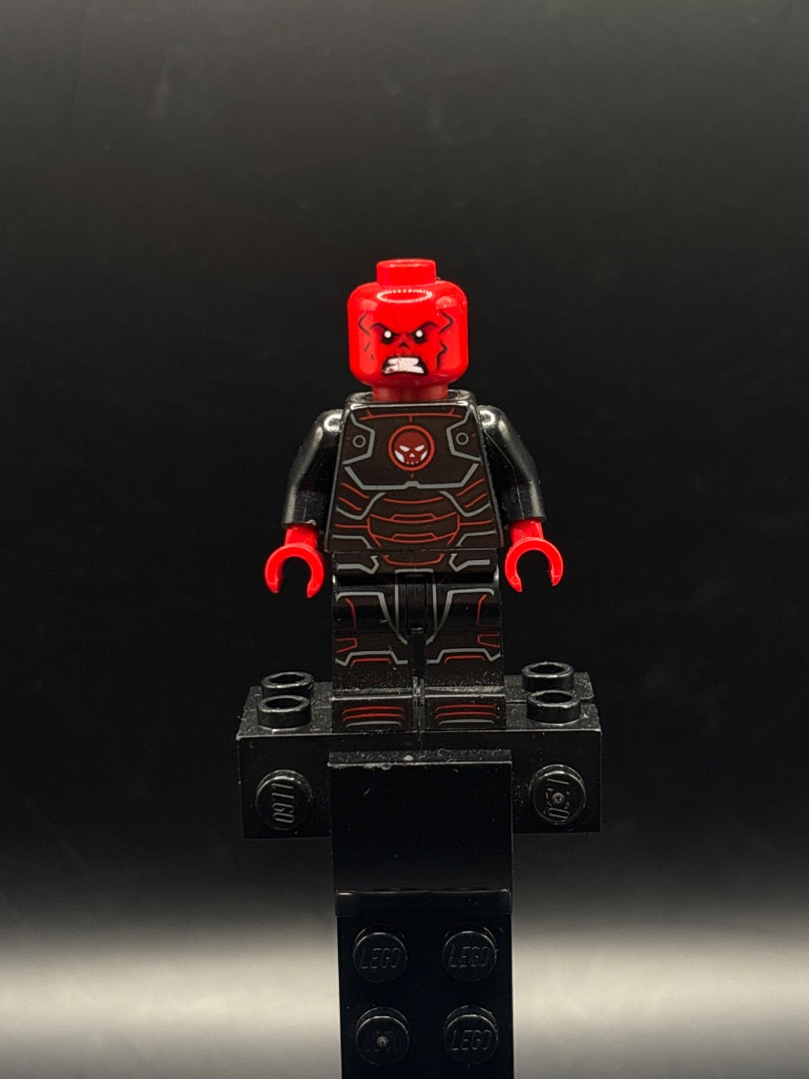 LEGO Minifigura Iron Skull - DC — frente