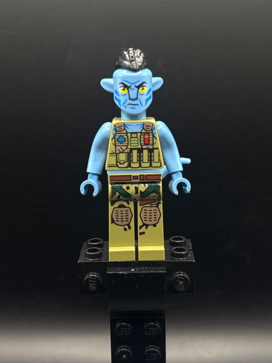 LEGO Minifigura RDA Quaritch - Na'vi - Avatar — frente