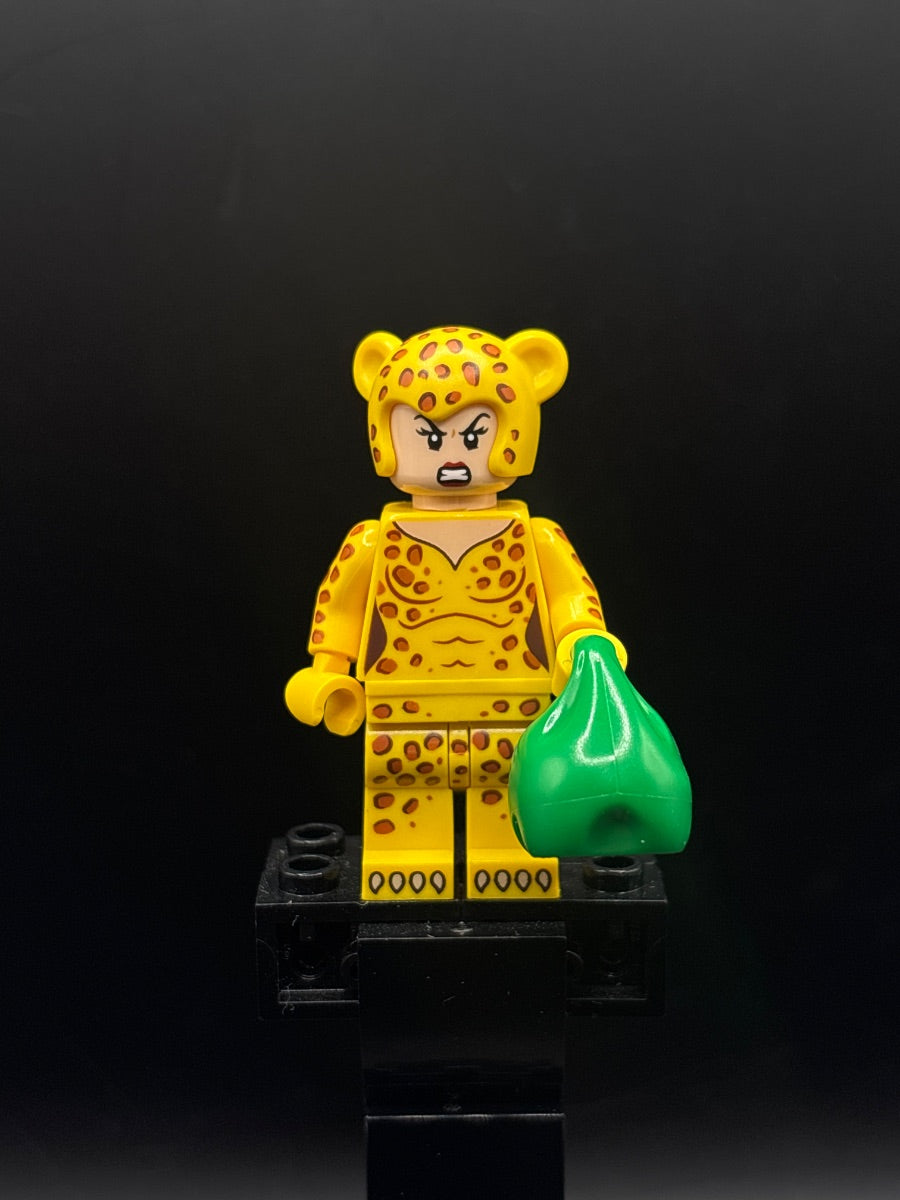 LEGO Minifigura Cheetah, DC Super Heroes (Minifigure Only without Stand and Accessories) - Collectible Minifigures — frente