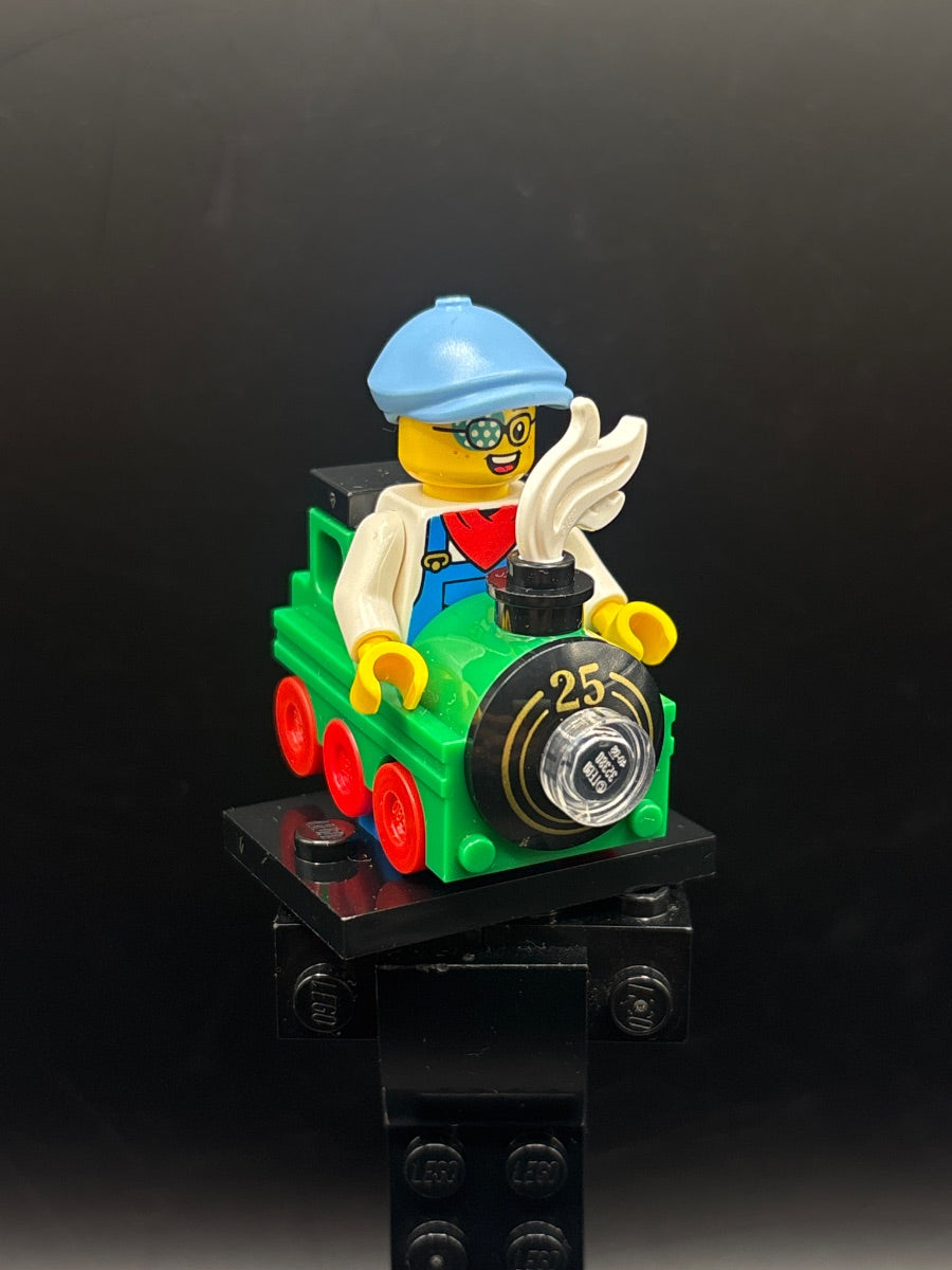 LEGO Minifigura Train Kid, Series 25 (Minifigure Only without Stand and Accessories) - Collectible Minifigures — frente