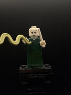 LEGO Minifigura Lord Voldemort, Harry Potter, Series 1 (Minifigure Only without Stand and Accessories) - Collectible Minifigures — frente