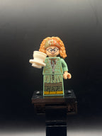 LEGO Minifigura Professor Sybill Trelawney, Harry Potter, Series 1 (Minifigure Only without Stand and Accessories) - Collectible Minifigures — frente
