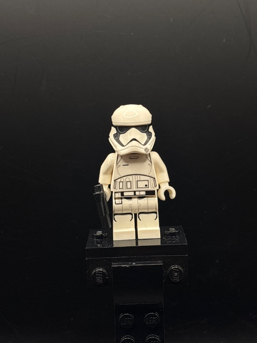 LEGO Minifigura First Order Stormtrooper (Pointed Mouth Pattern) - Star Wars — frente