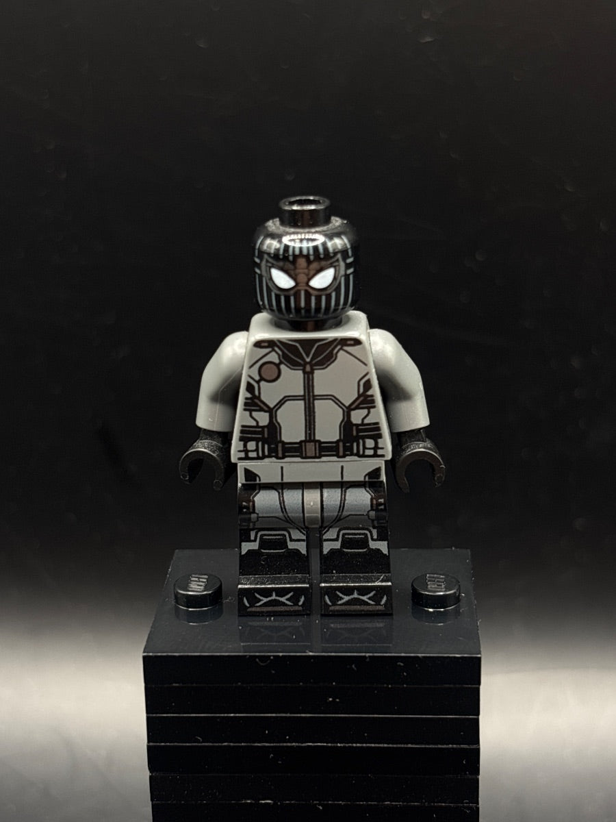 LEGO Minifigura Spider-Man - Black and Gray Suit (Stealth Suit) - Marvel — frente