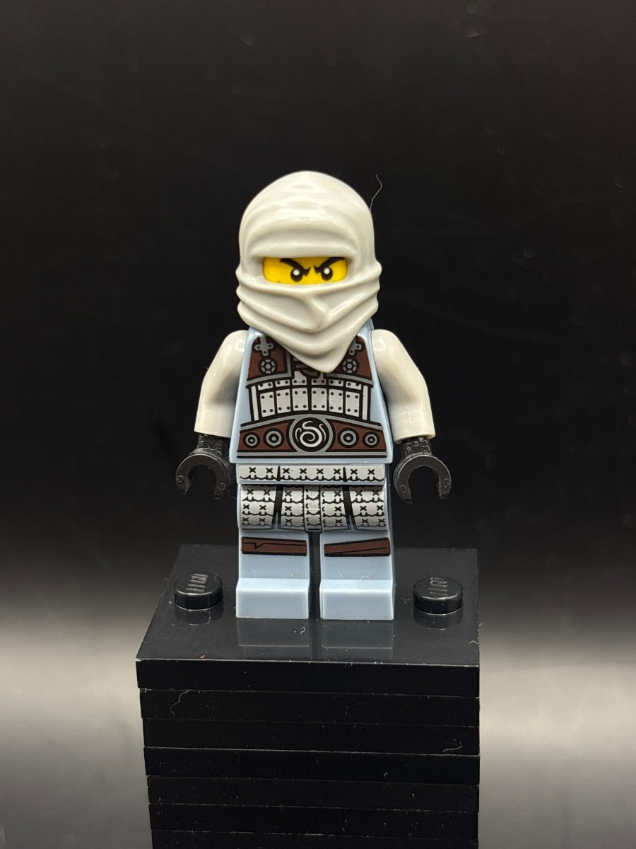 LEGO Minifigura Ash - NINJAGO — frente