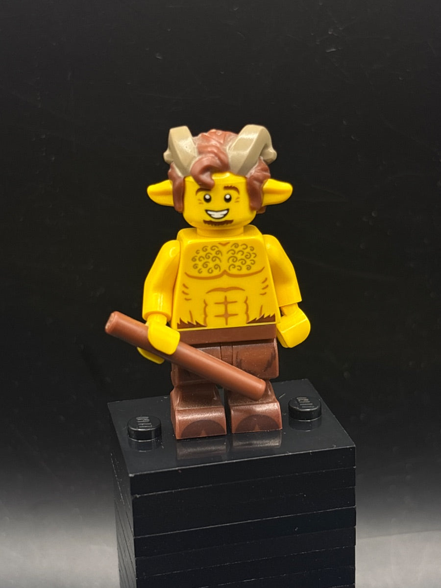 LEGO Minifigura Faun, Series 15 (Minifigure Only without Stand and Accessories) - Collectible Minifigures — frente