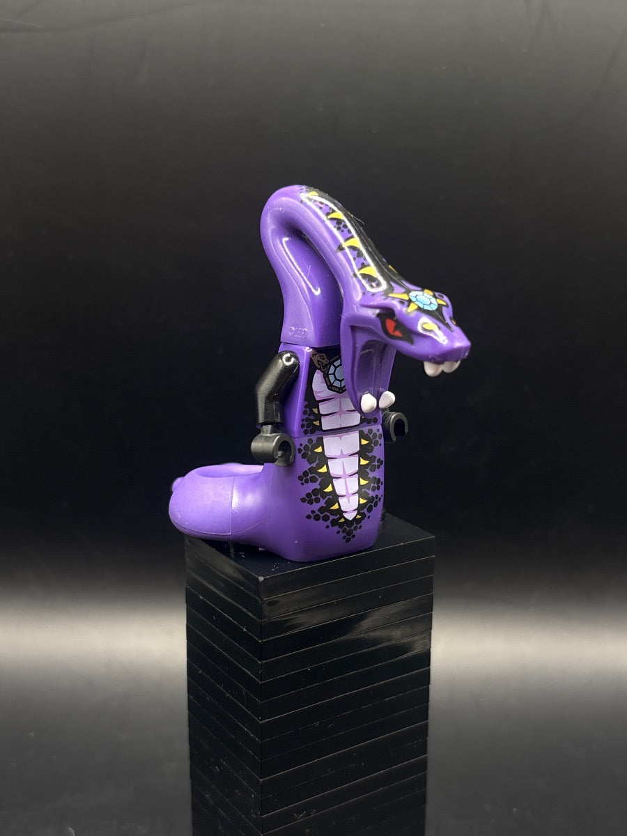 LEGO Minifigura Pythor Chumsworth - Purple with Lavender - NINJAGO — frente