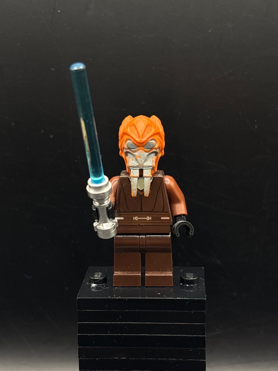 LEGO Minifigura Plo Koon - Dark Brown Robe, Tan Shirt, Plain Legs - Star Wars — frente