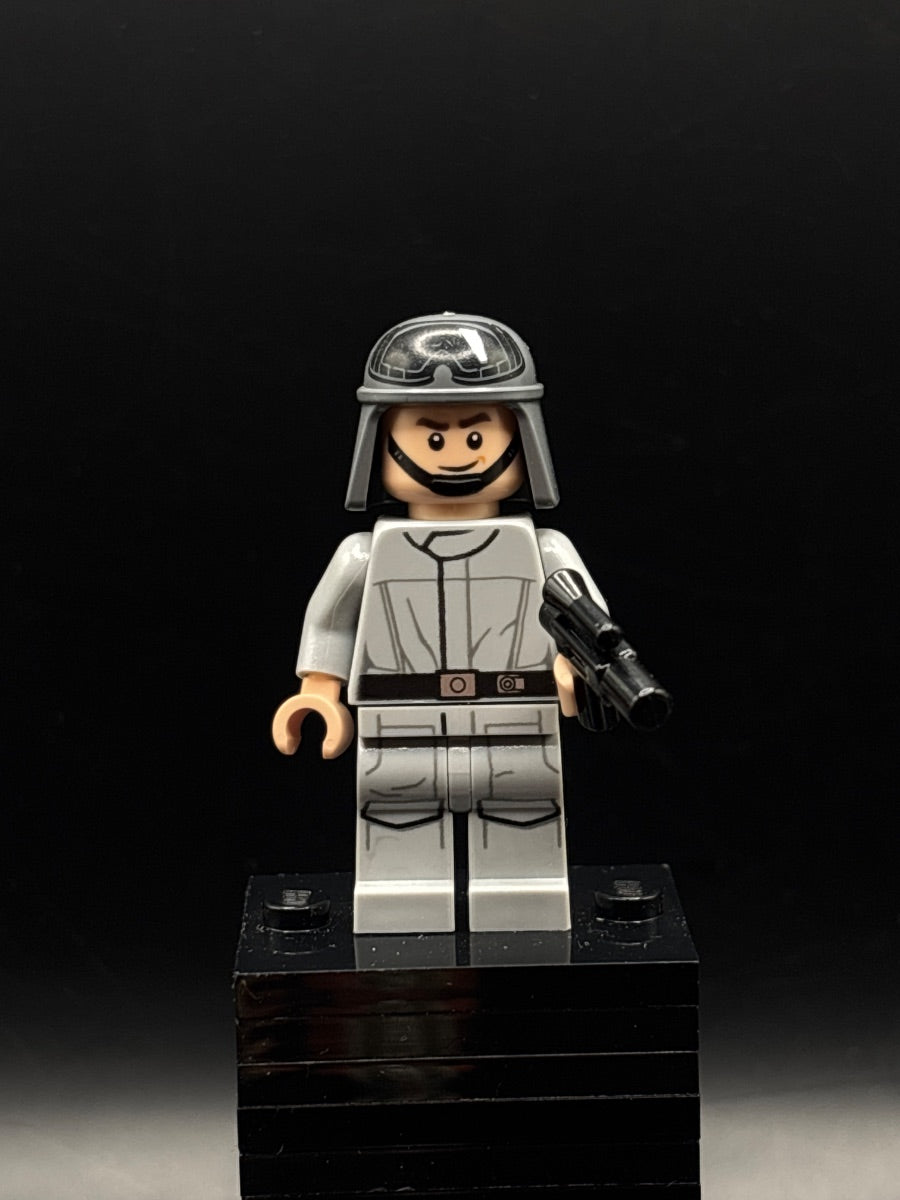 LEGO Minifigura Imperial AT-ST Driver (Helmet with Printed Goggles, Light Bluish Gray Jumpsuit, Printed Legs) - Star Wars — frente