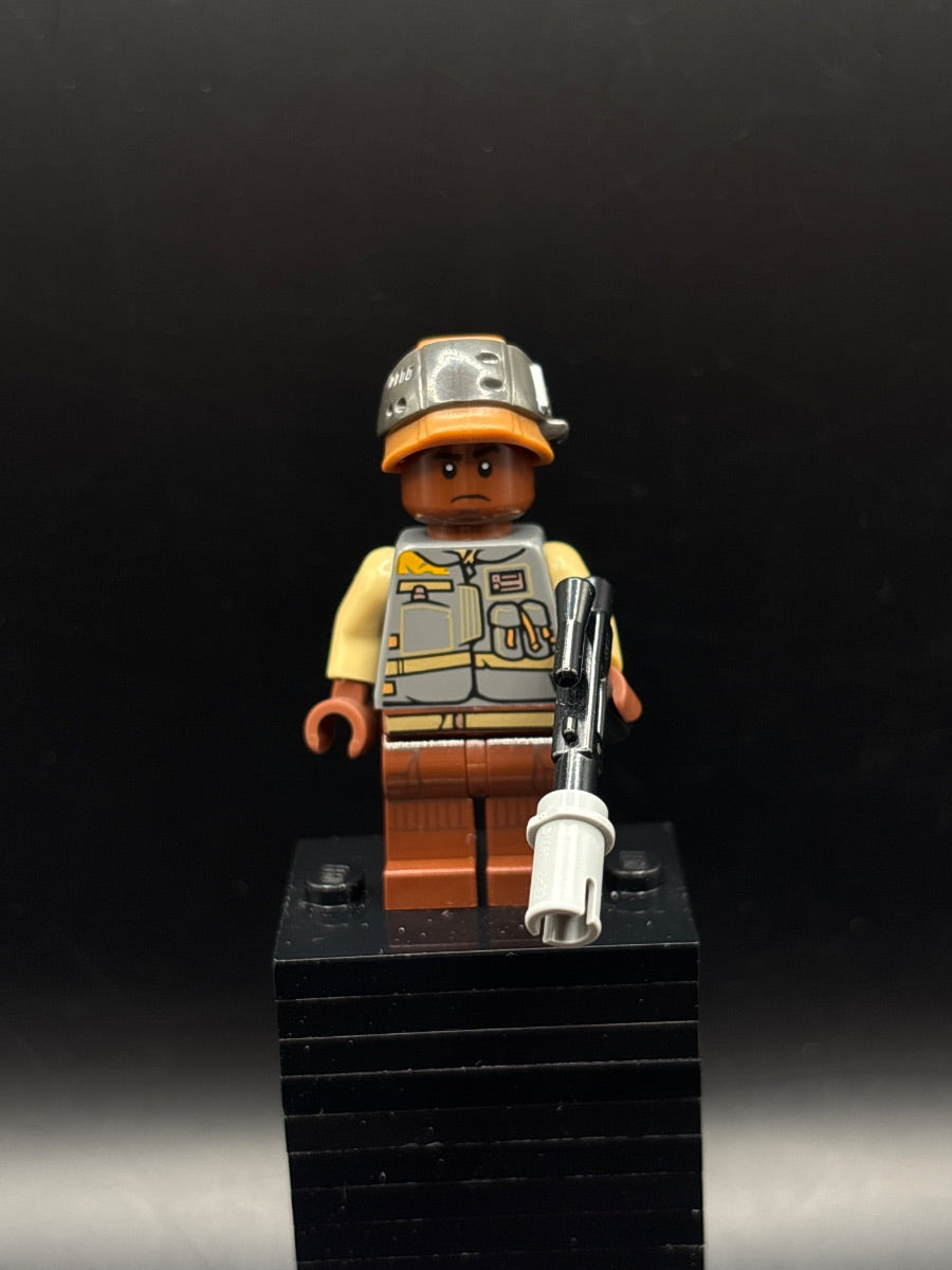 LEGO Minifigura Rebel Trooper (Lieutenant Sefla) - Star Wars — frente