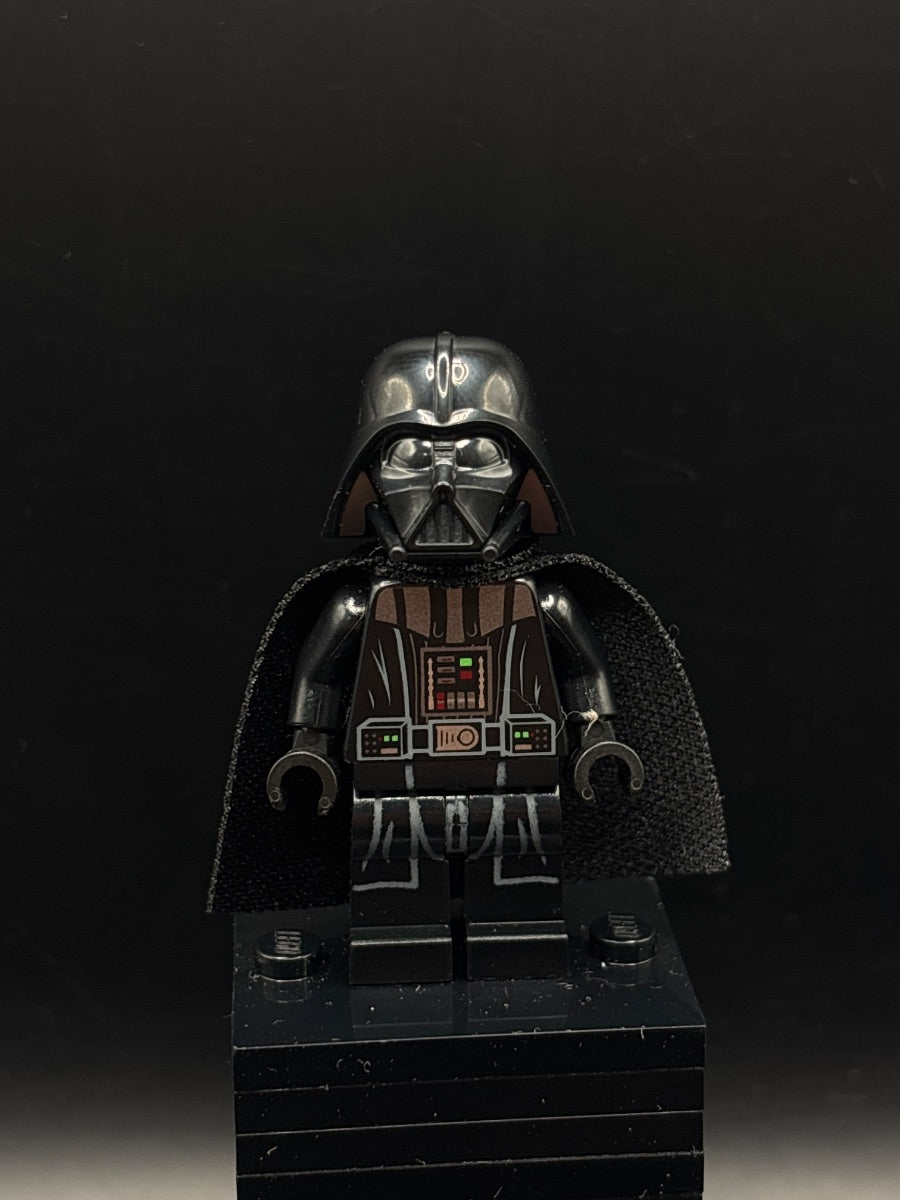 LEGO Minifigura Darth Vader (Light Nougat Head, Plain Arms) - Star Wars — frente