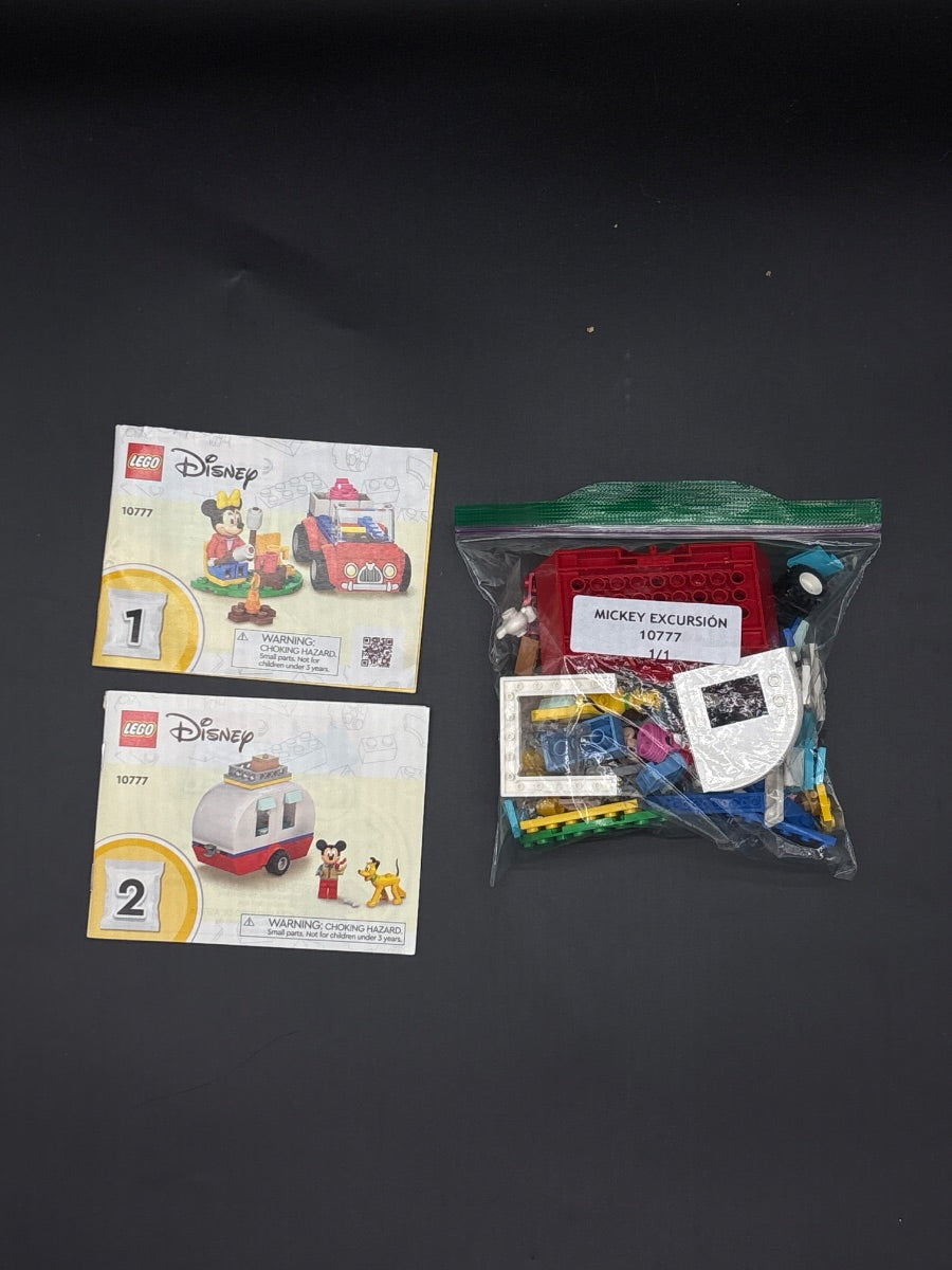 LEGO Set Mickey and Minnie's Camping Trip - Disney (10777-1) — frente