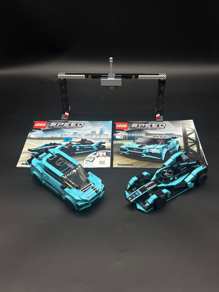 LEGO Set Formula E Panasonic Jaguar Racing GEN2 Car & Jaguar I-PACE eTROPHY - Speed Champions — frente