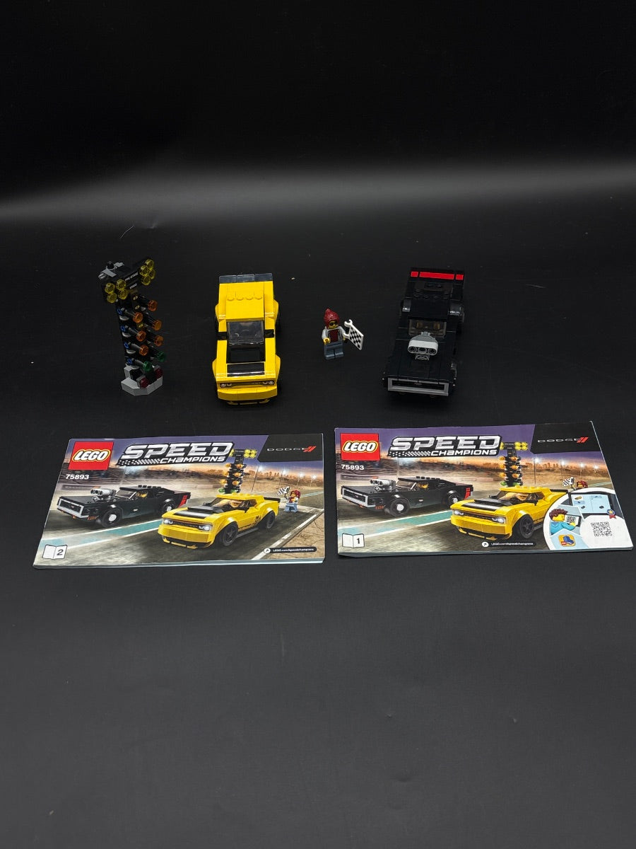 LEGO Set 2018 Dodge Challenger SRT Demon and 1970 Dodge Charger R/T - Speed Champions — frente