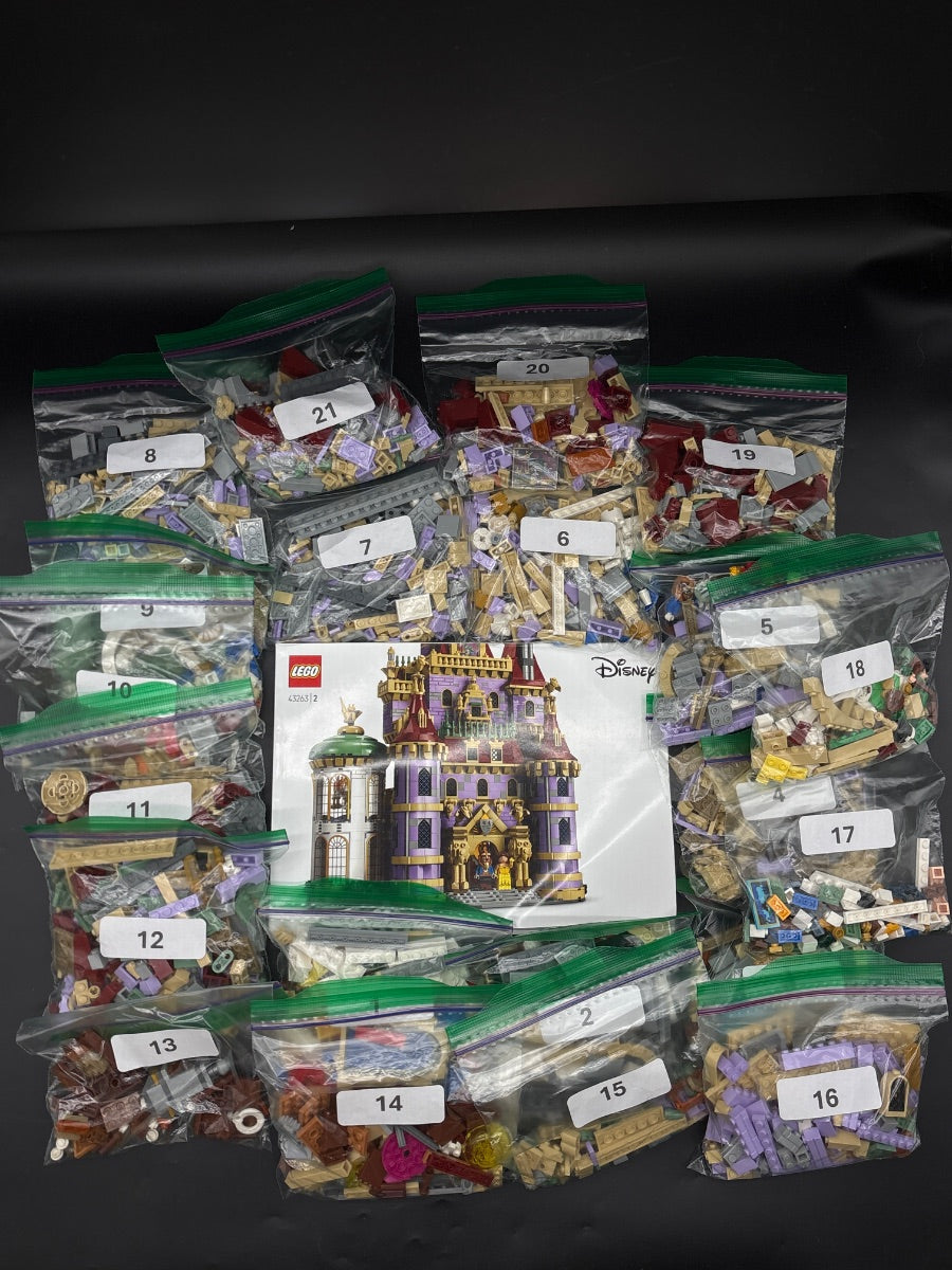 LEGO Set Beauty and the Beast Castle - Disney (43263-1) — frente