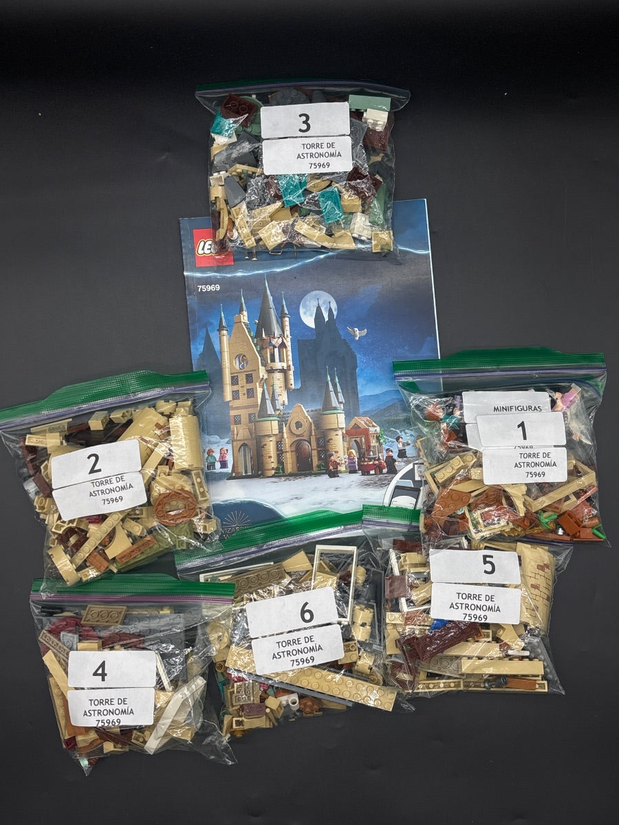 LEGO Set Hogwarts Astronomy Tower - Harry Potter (75969-1) — frente