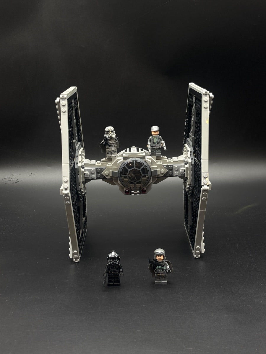 LEGO Set Imperial TIE Fighter - Star Wars (75211-1) — frente