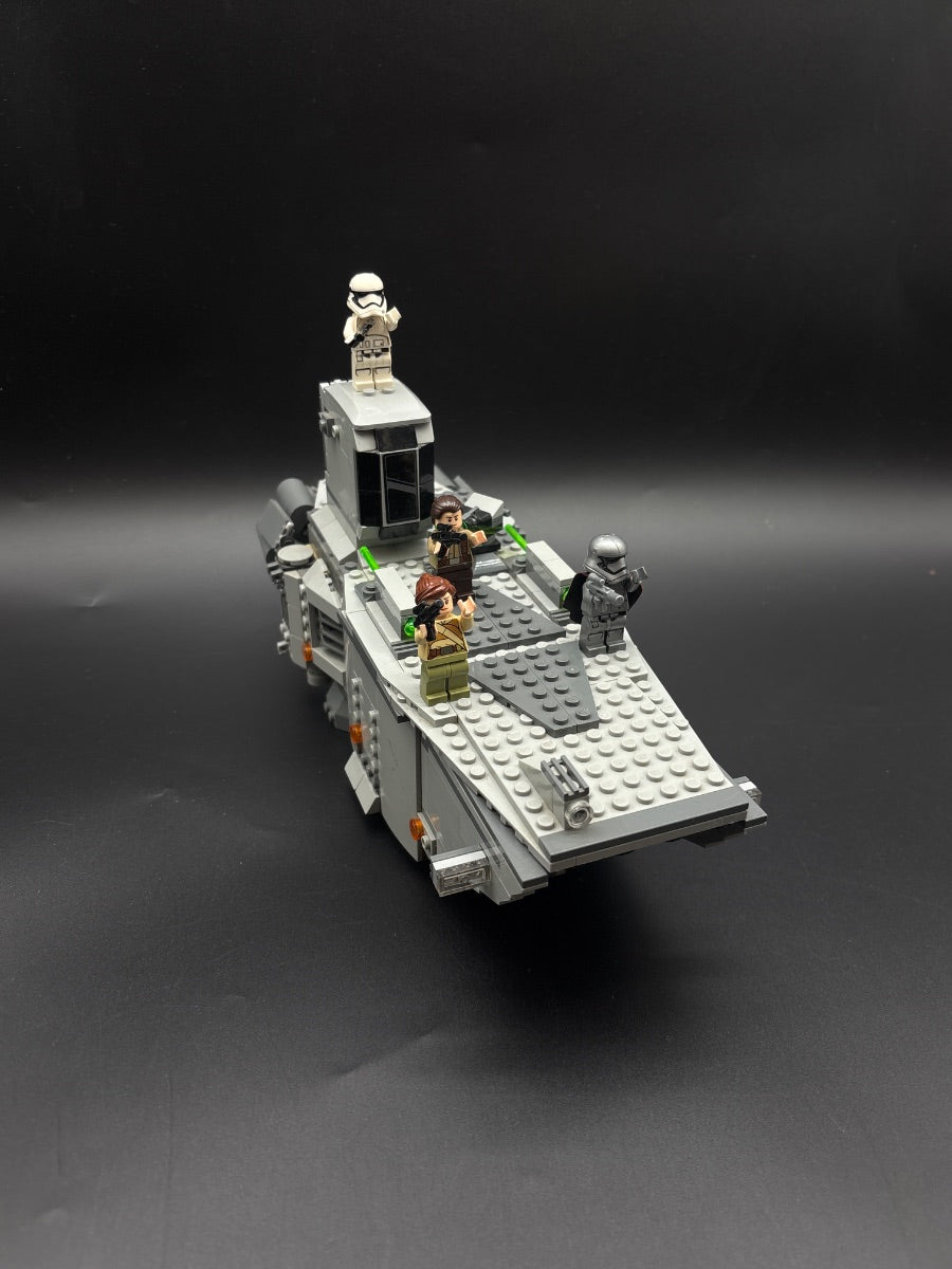 LEGO Set First Order Transporter - Star Wars (75103-1) — frente