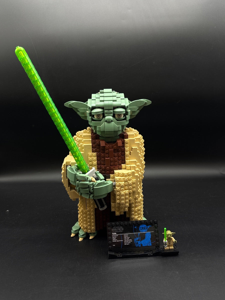 LEGO Set Yoda - Star Wars (75255-1) — frente