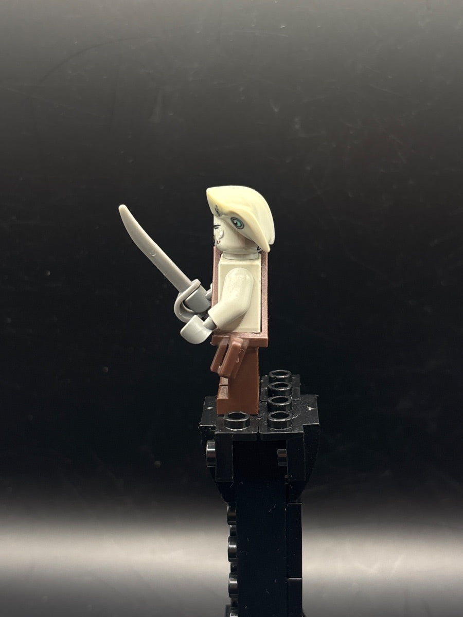 LEGO Minifigura Maccus - Pirates of the Caribbean — costado