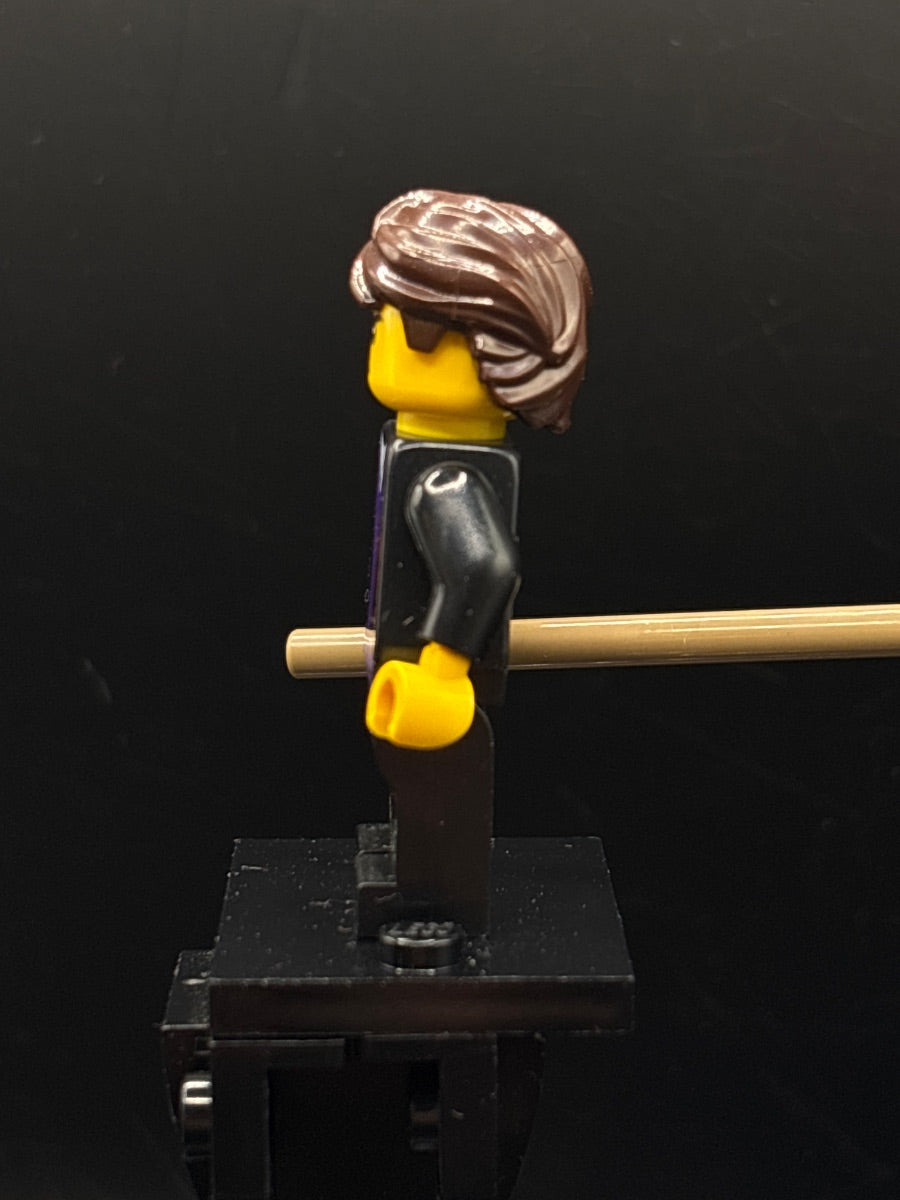 LEGO Minifigura Young Garmadon - Black Master Tunic - NINJAGO — costado