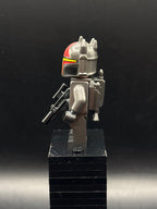 LEGO Minifigura Gar Saxon - Star Wars — costado