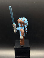 LEGO Minifigura Aayla Secura - Large Eyes - Star Wars — costado